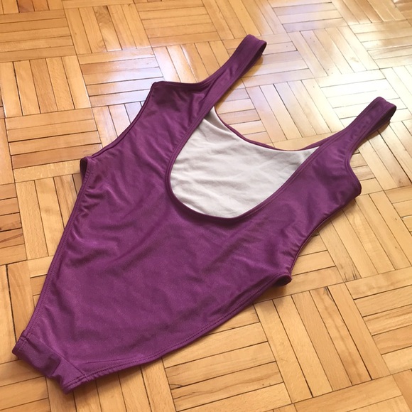 One piece swimsuit - Picture 3 of 3